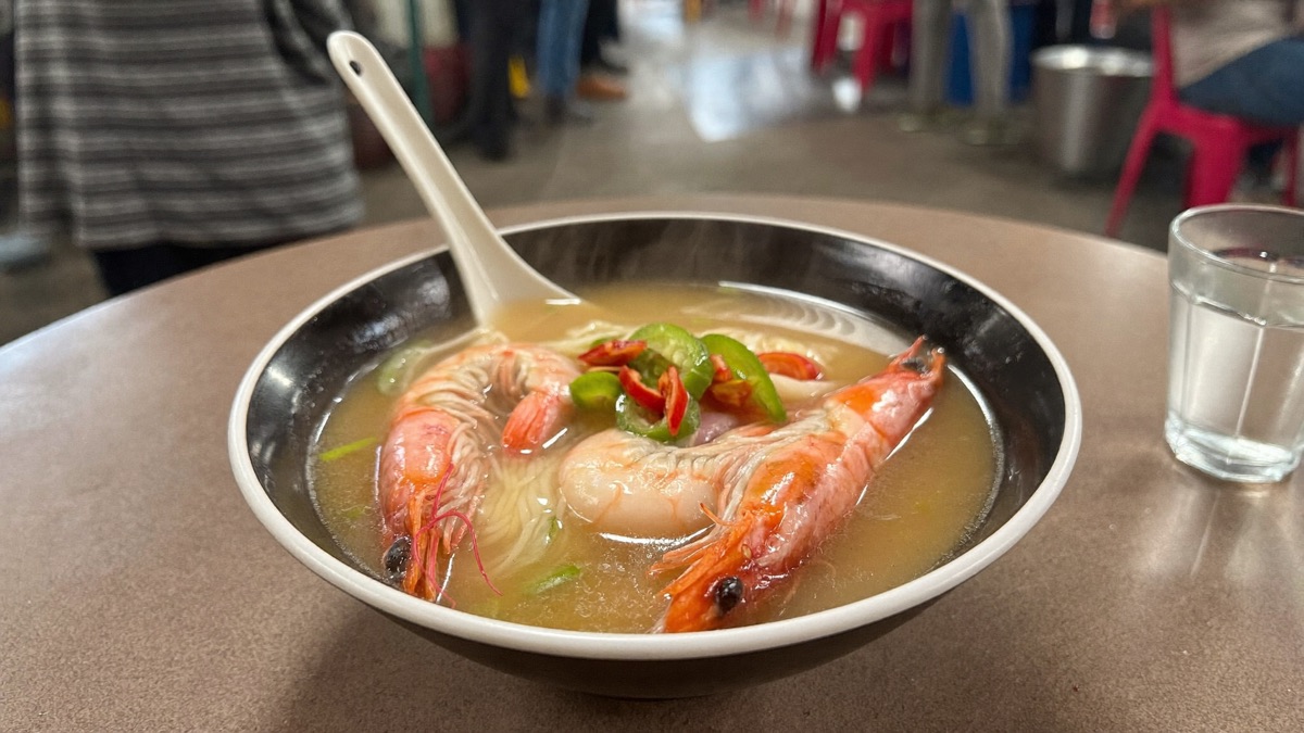 Hawker prawn dishes are for people — the seasoning, shells and salt make them off-limits for dogs